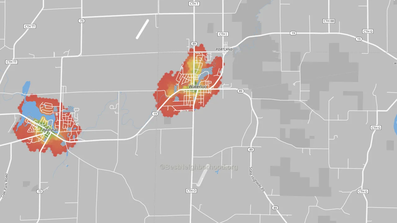 Walk Grade map of Waterloo, WI, walkable areas in green and car-dependent areas in red