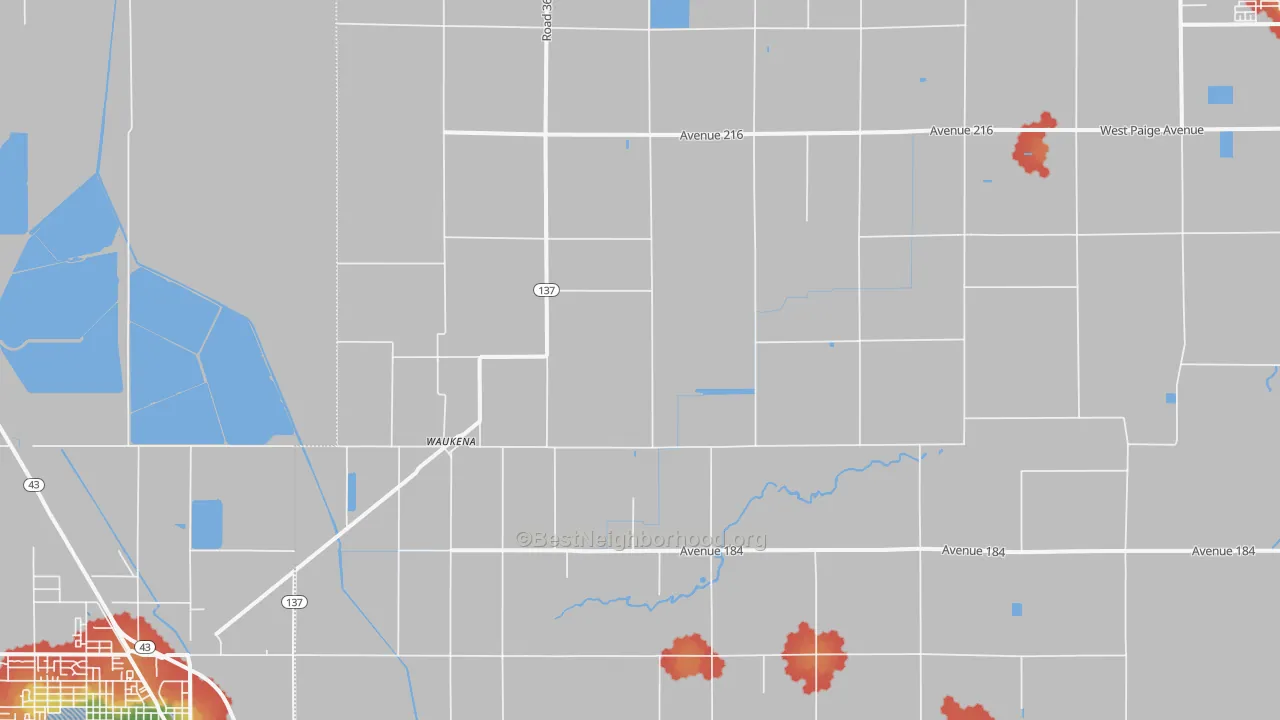 Walk Grade map of Waukena, CA, walkable areas in green and car-dependent areas in red