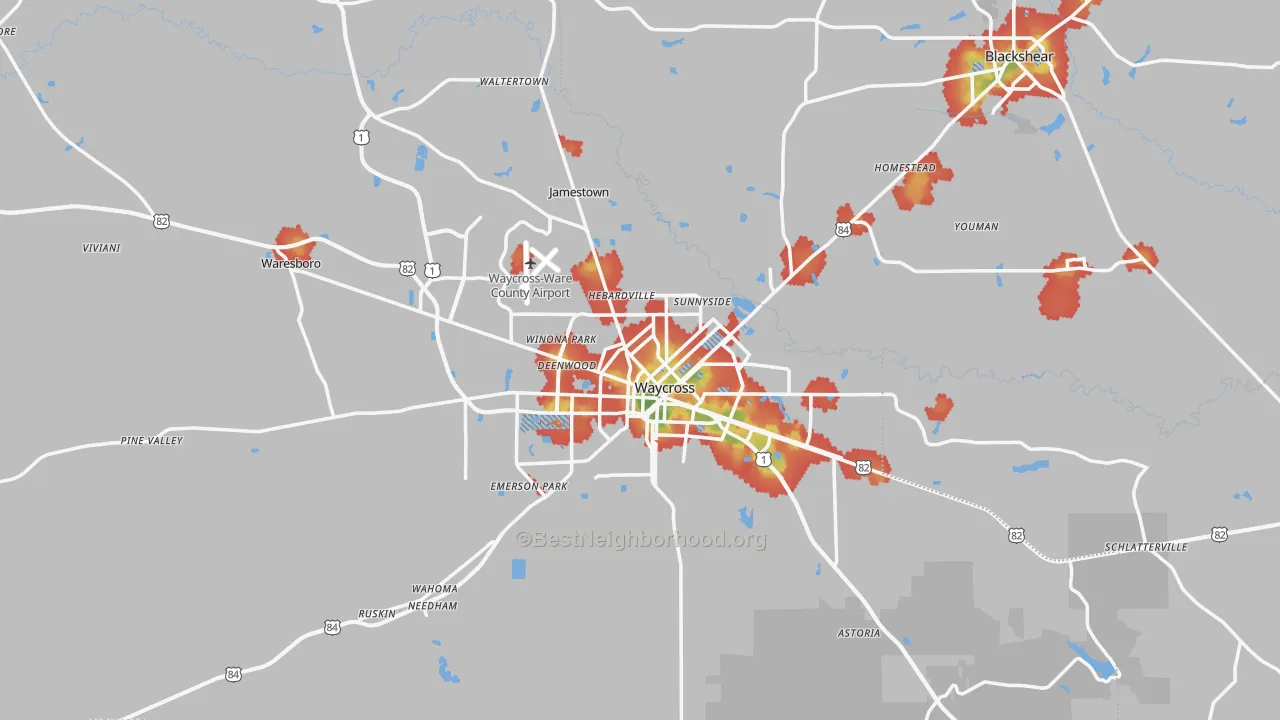 Walk Grade map of Waycross, GA, walkable areas in green and car-dependent areas in red