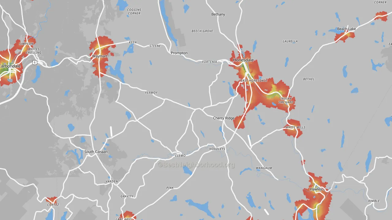 Walk Grade map of Wayne County, PA, walkable areas in green and car-dependent areas in red