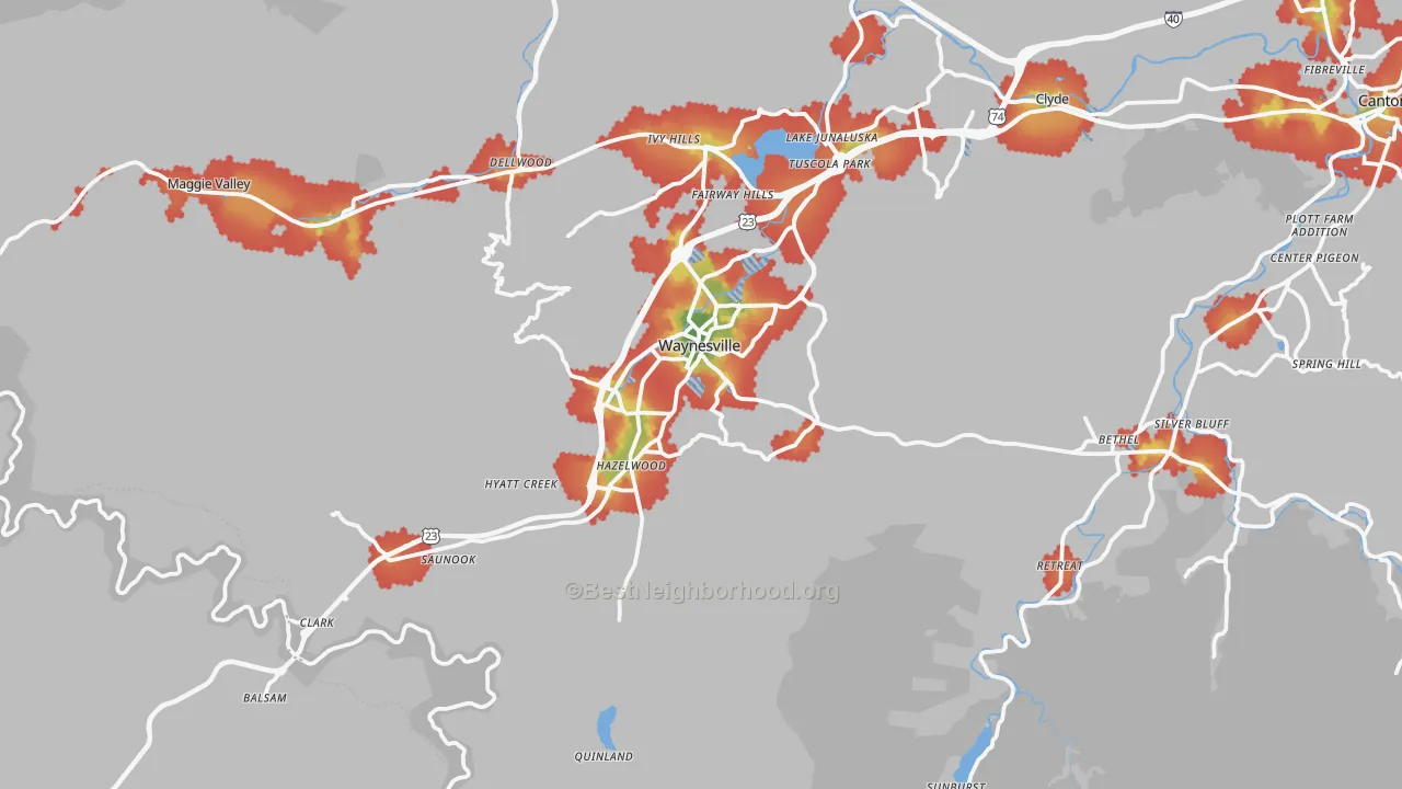 Walk Grade map of Waynesville, NC, walkable areas in green and car-dependent areas in red