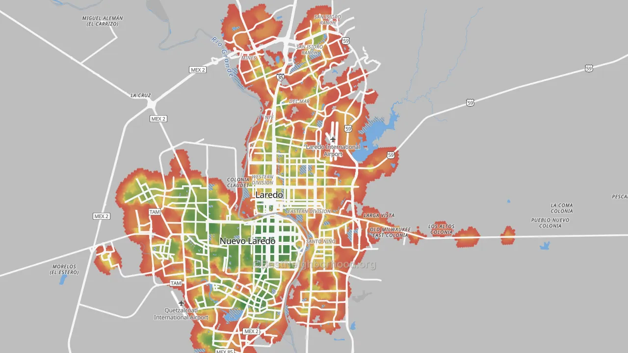 Walk Grade map of Webb County, TX, walkable areas in green and car-dependent areas in red