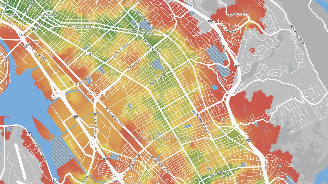 Walk Grade map of Webster, Oakland, CA, walkable areas in green and car-dependent areas in red