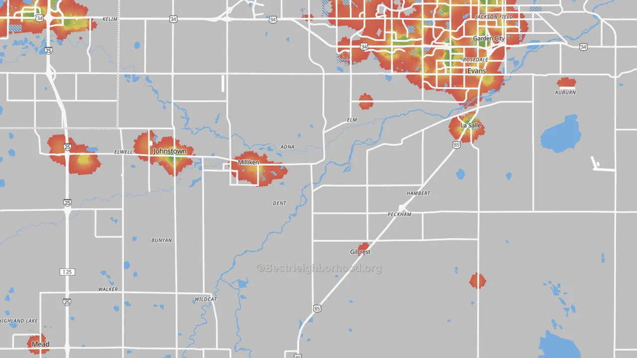 Walk Grade map of Weld County, CO, walkable areas in green and car-dependent areas in red