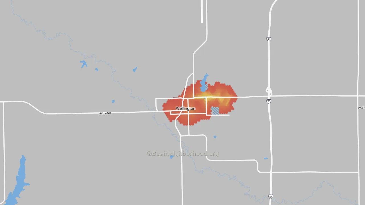 Walk Grade map of Wellington, KS, walkable areas in green and car-dependent areas in red