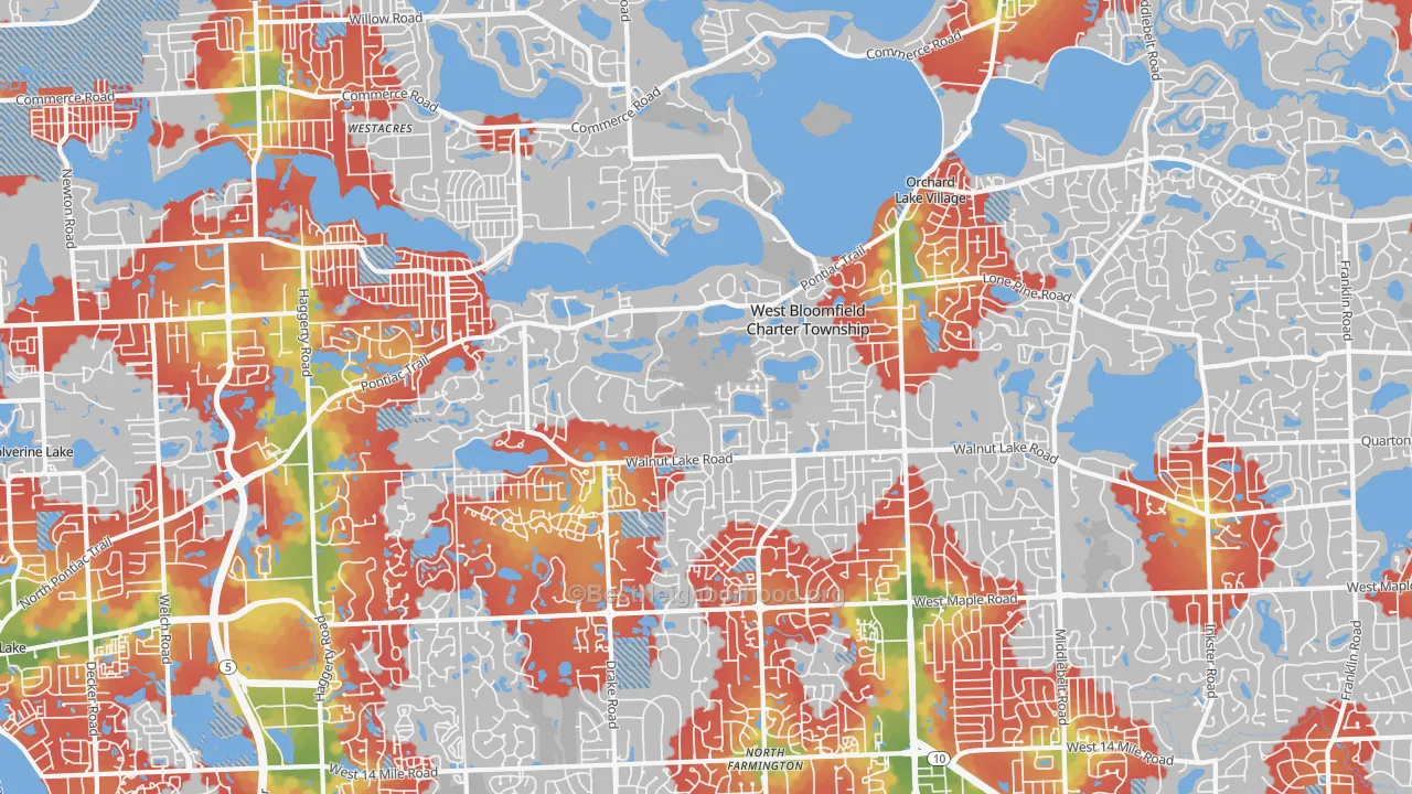 Walk Grade map of West Bloomfield, MI, walkable areas in green and car-dependent areas in red