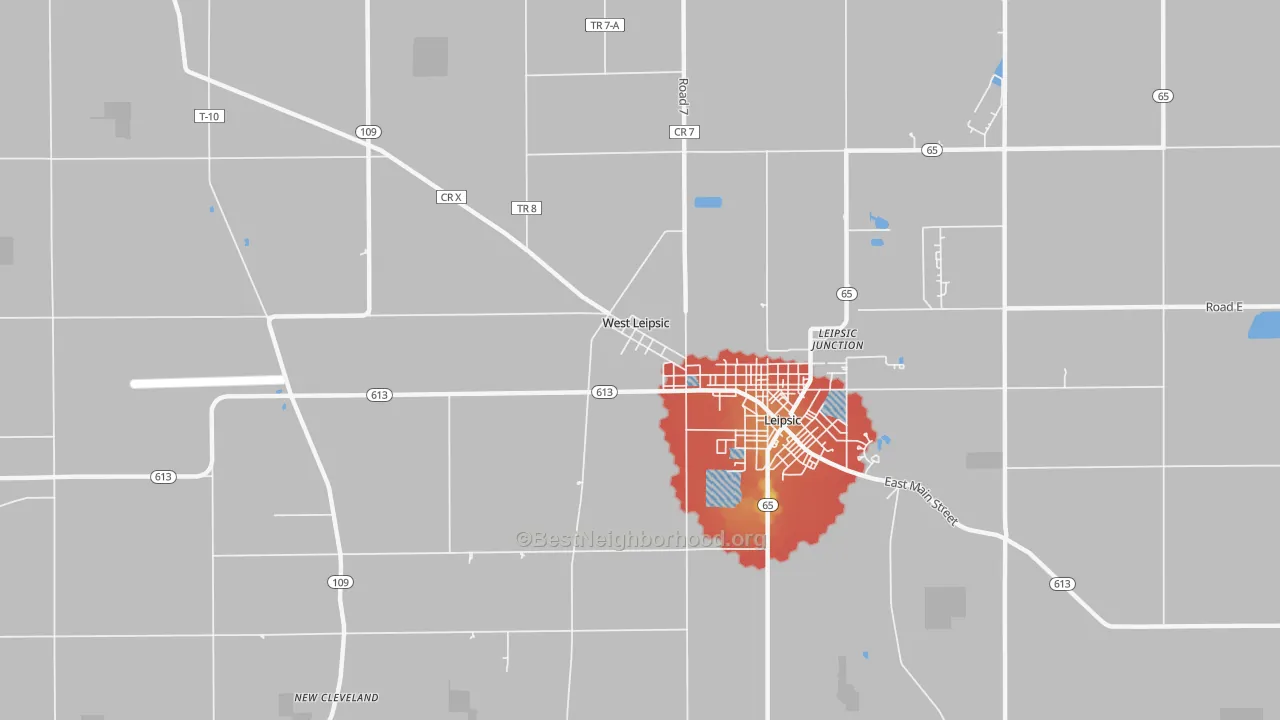 Walk Grade map of West Leipsic, OH, walkable areas in green and car-dependent areas in red