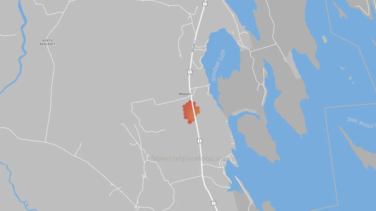 Walk Grade map of Weston, ME, walkable areas in green and car-dependent areas in red