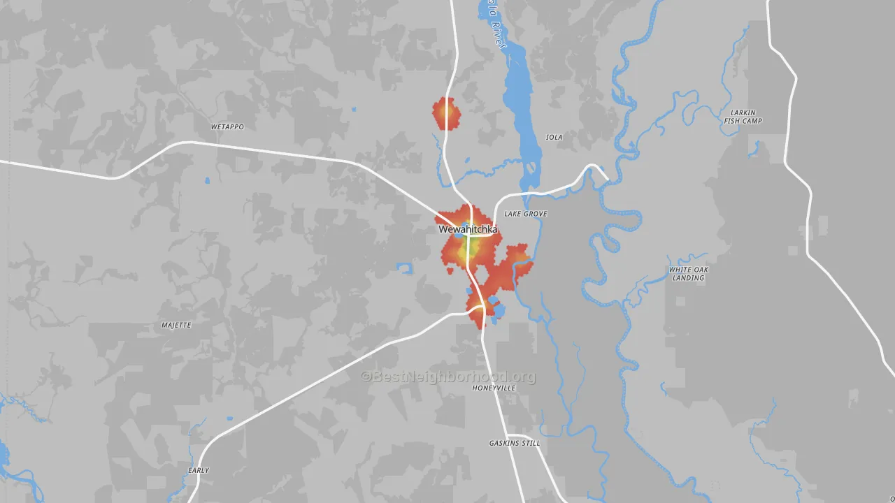 Walk Grade map of Wewahitchka, FL, walkable areas in green and car-dependent areas in red