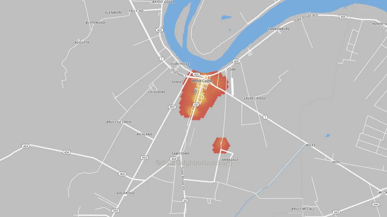 Walk Grade map of White Castle, LA, walkable areas in green and car-dependent areas in red