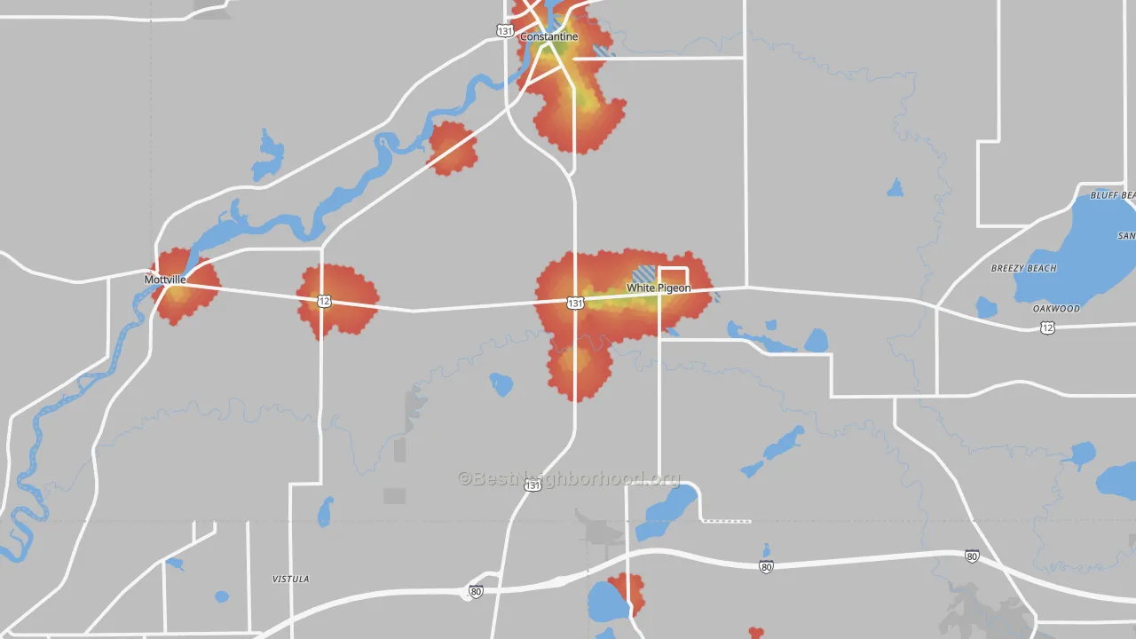 Walk Grade map of White Pigeon, MI, walkable areas in green and car-dependent areas in red