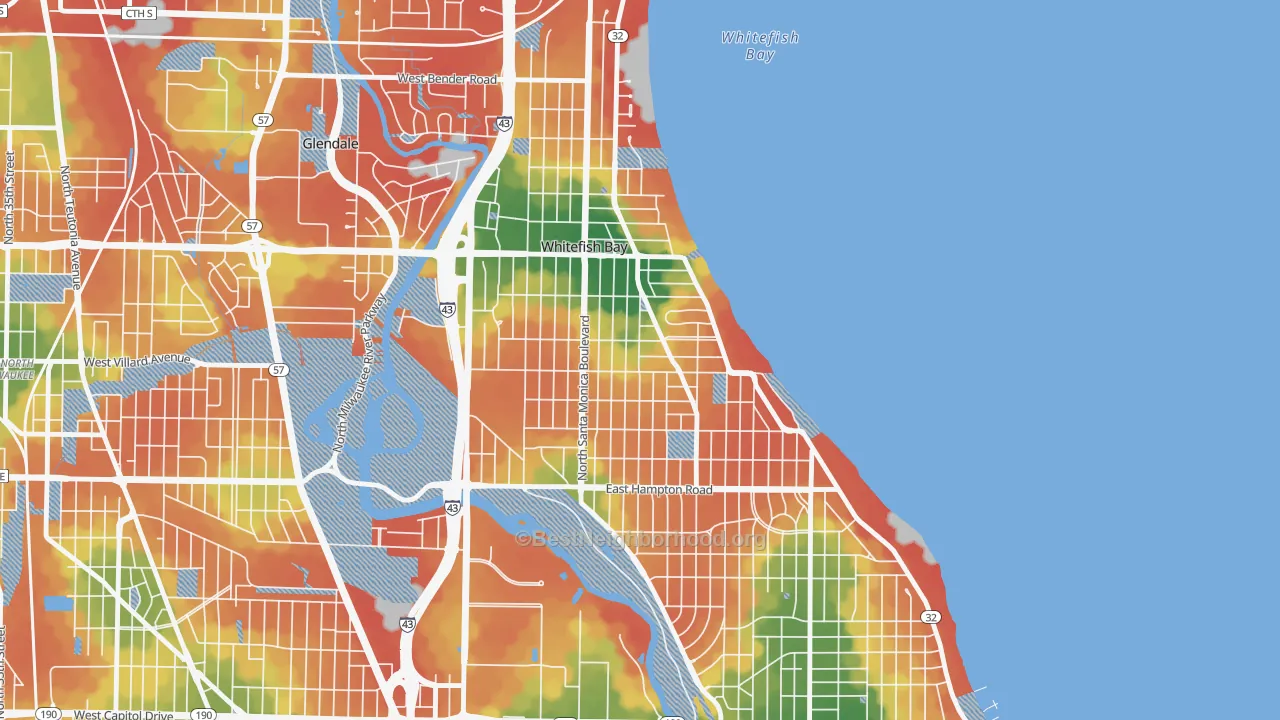 Walk Grade map of Whitefish Bay, WI, walkable areas in green and car-dependent areas in red