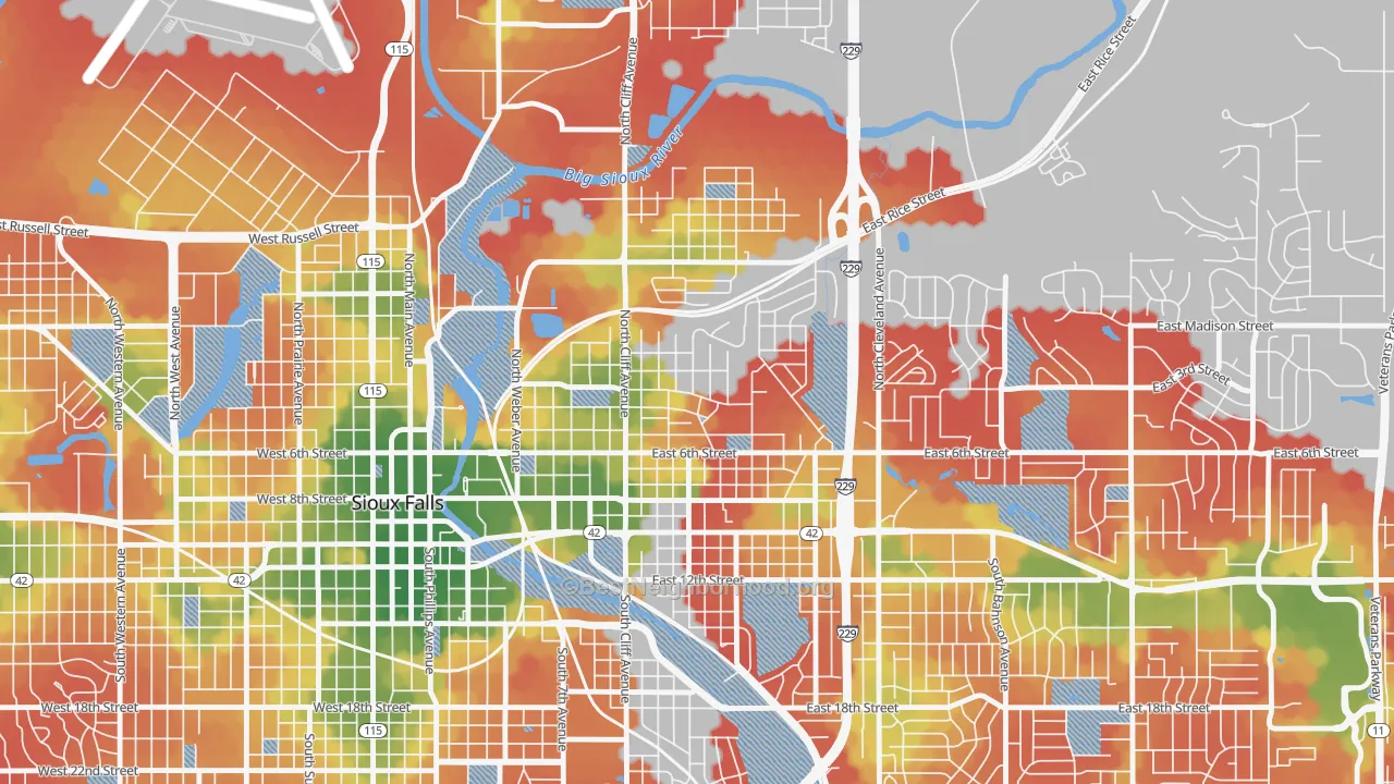 Walk Grade map of Whittier, Sioux Falls, SD, walkable areas in green and car-dependent areas in red