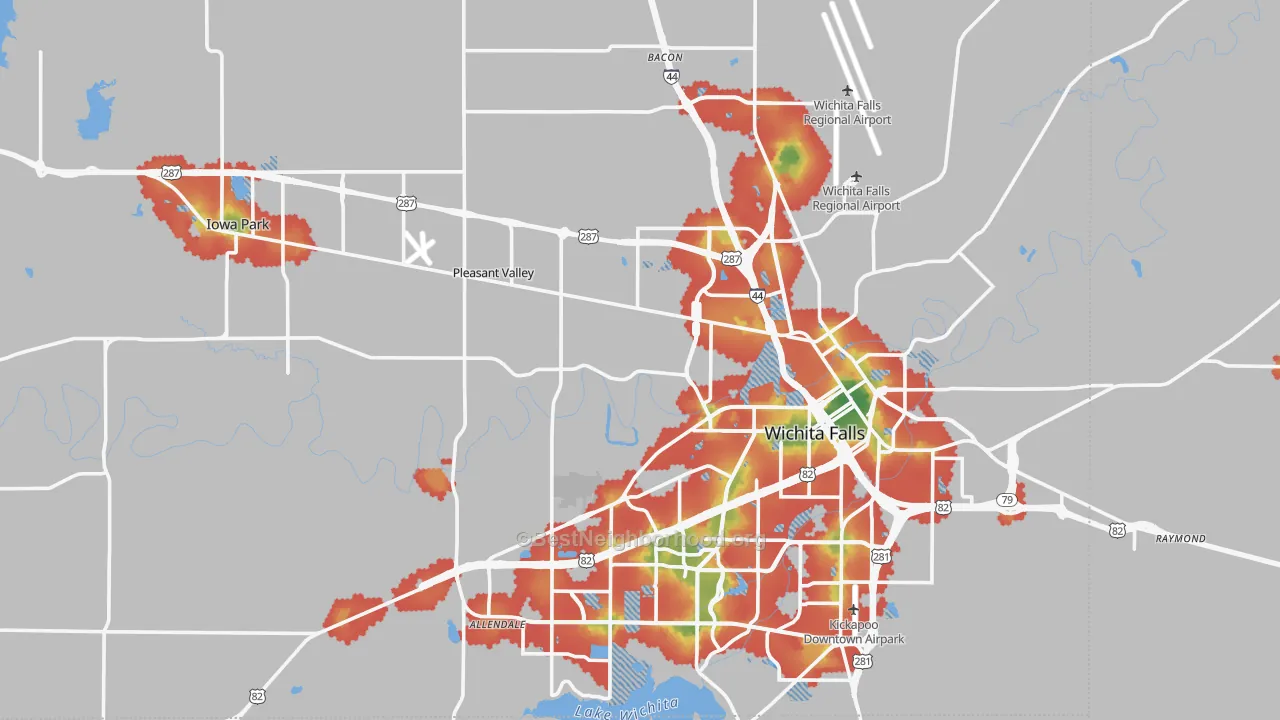 Walk Grade map of Wichita County, TX, walkable areas in green and car-dependent areas in red