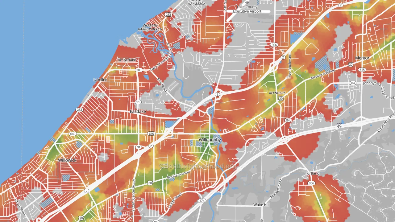 Walk Grade map of Willoughby, OH, walkable areas in green and car-dependent areas in red