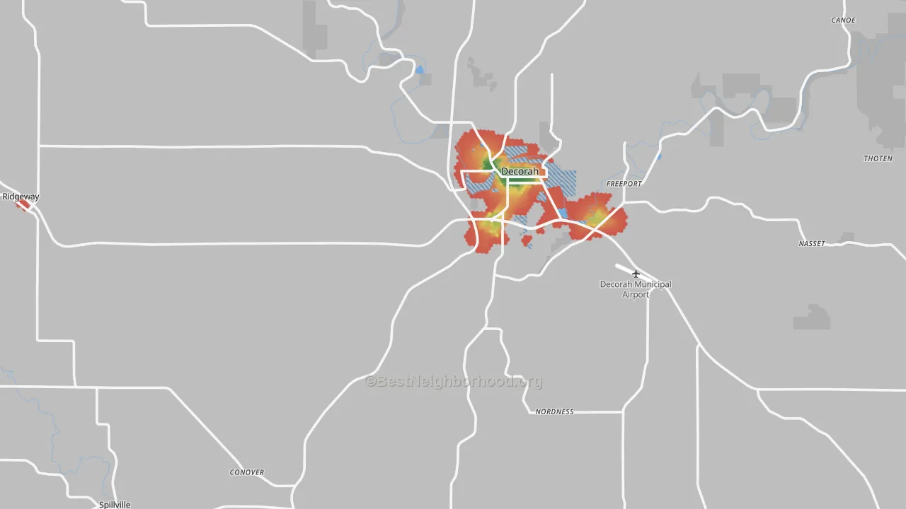 Walk Grade map of Winneshiek County, IA, walkable areas in green and car-dependent areas in red