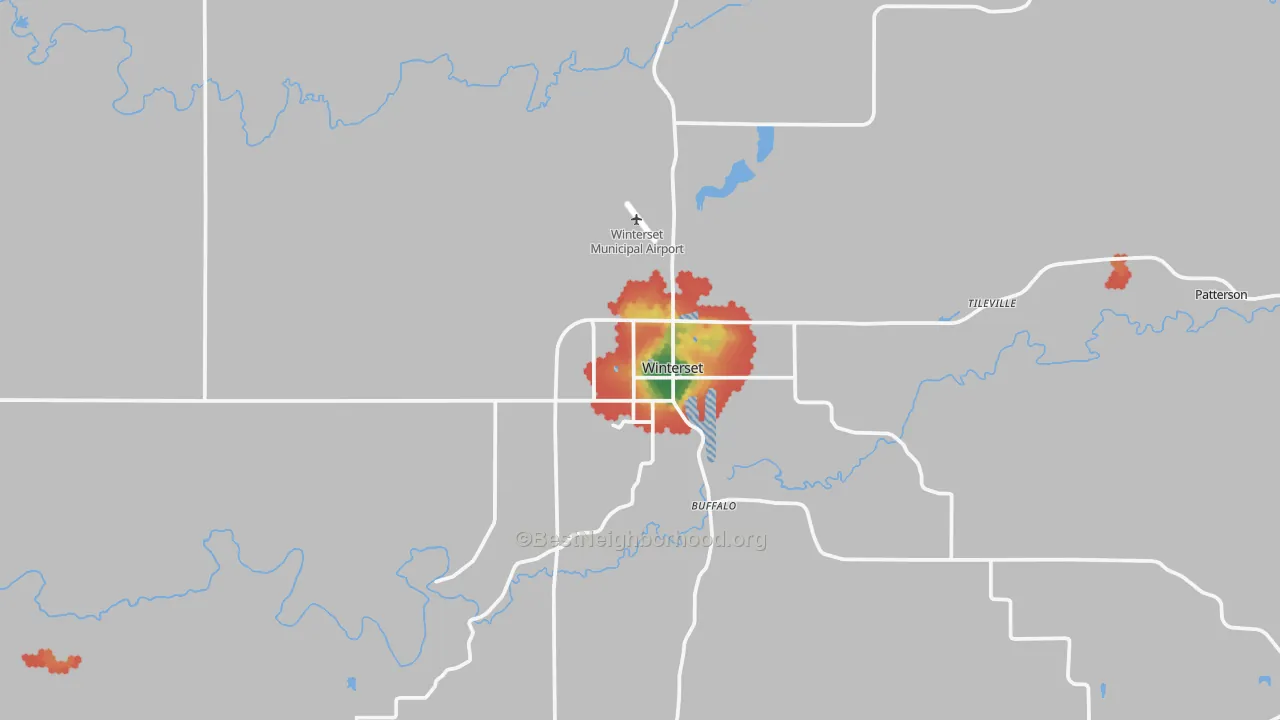 Walk Grade map of Winterset, IA, walkable areas in green and car-dependent areas in red