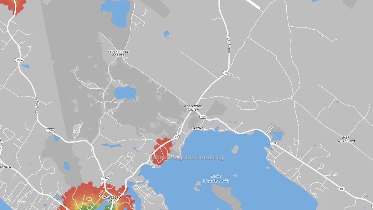 Walk Grade map of Wolfeboro Center, NH, walkable areas in green and car-dependent areas in red