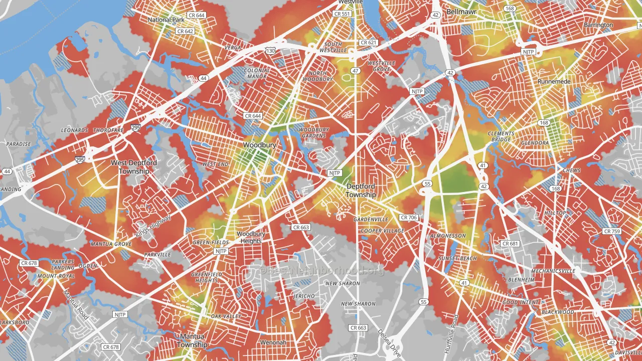 Walk Grade map of Woodbury, NJ, walkable areas in green and car-dependent areas in red