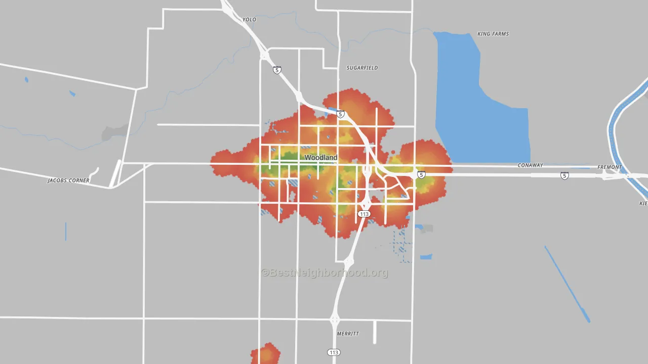 Walk Grade map of Woodland, CA, walkable areas in green and car-dependent areas in red