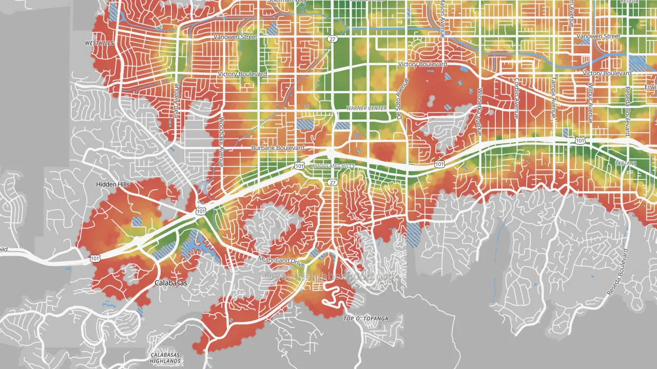 Walk Grade map of Woodland Hills, CA, walkable areas in green and car-dependent areas in red