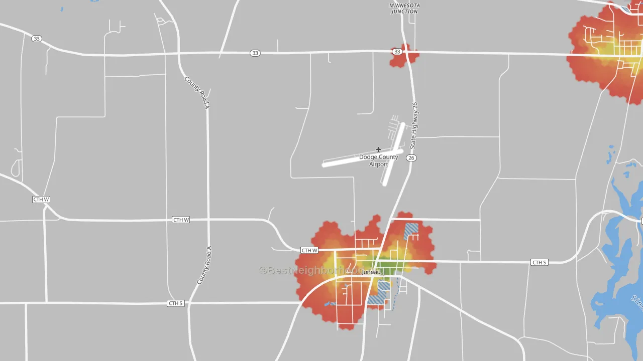 Walk Grade map of Woodland, WI, walkable areas in green and car-dependent areas in red