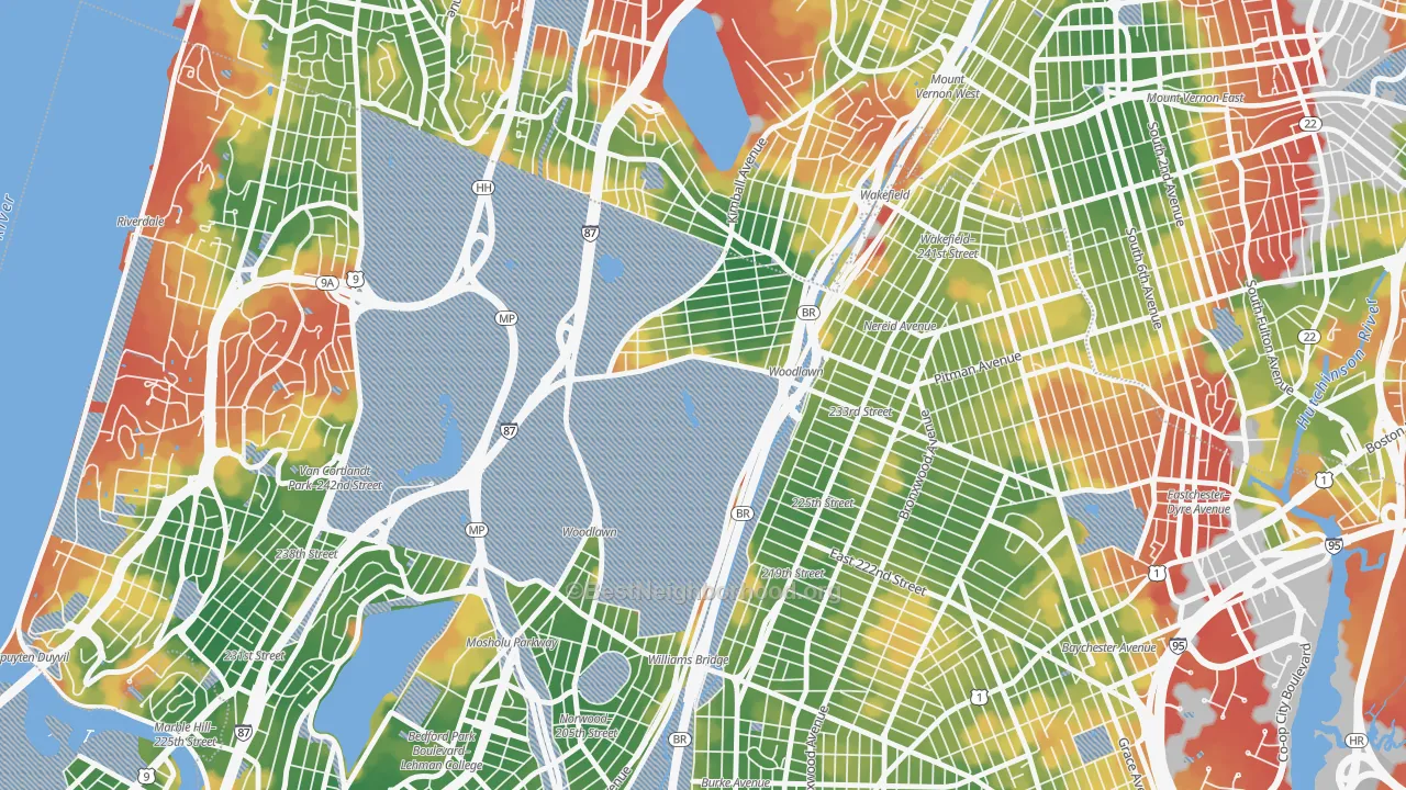Walk Grade map of Woodlawn, Bronx, NY, walkable areas in green and car-dependent areas in red