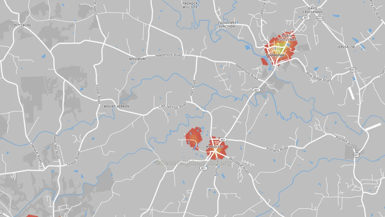 Walk Grade map of Woodleaf, NC, walkable areas in green and car-dependent areas in red