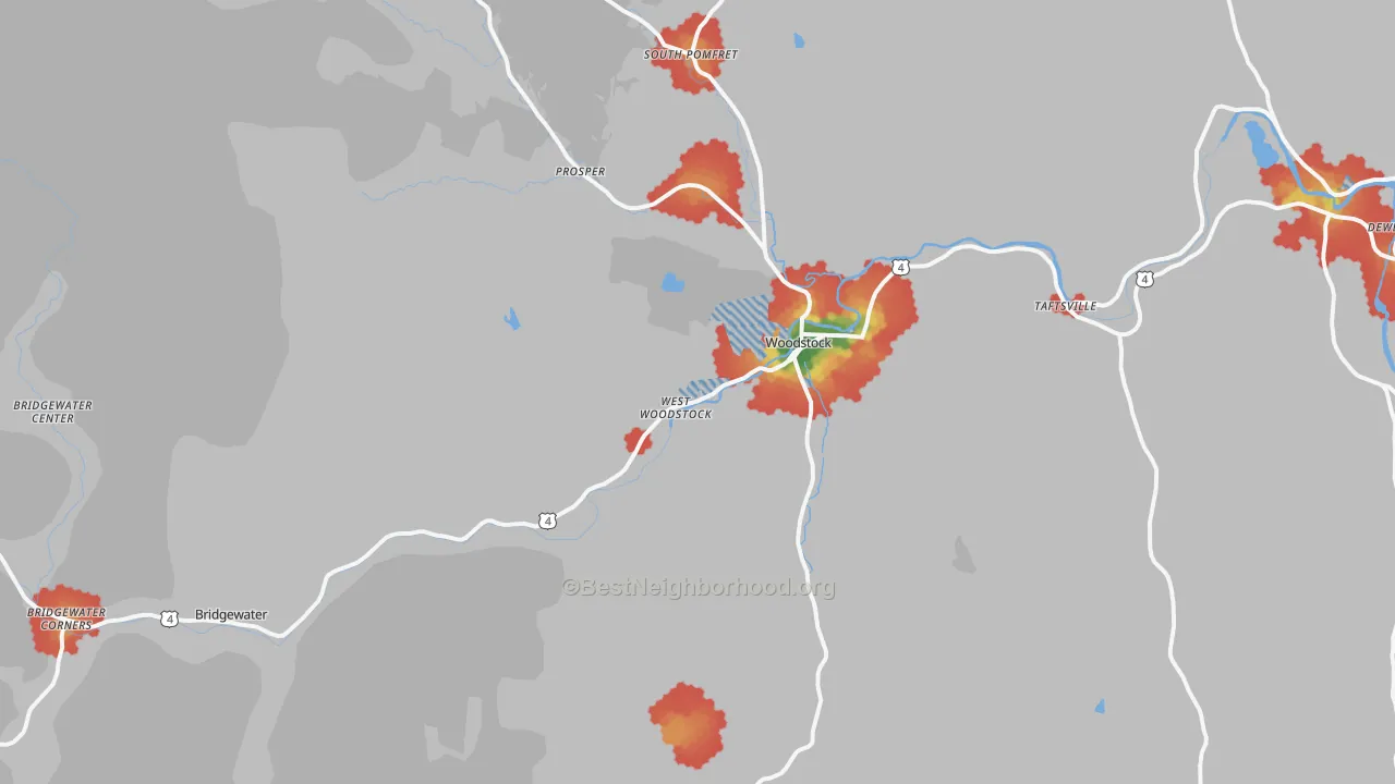 Walk Grade map of Woodstock, VT, walkable areas in green and car-dependent areas in red