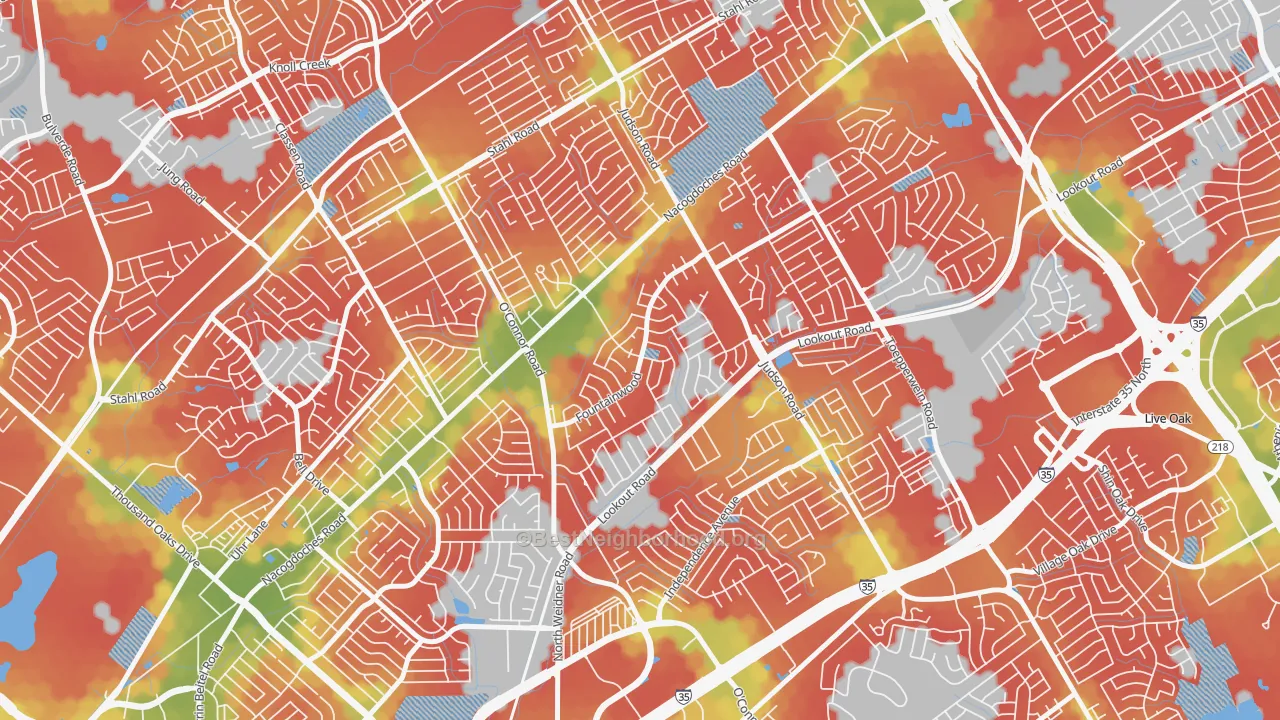 Walk Grade map of Woodstone, San Antonio, TX, walkable areas in green and car-dependent areas in red