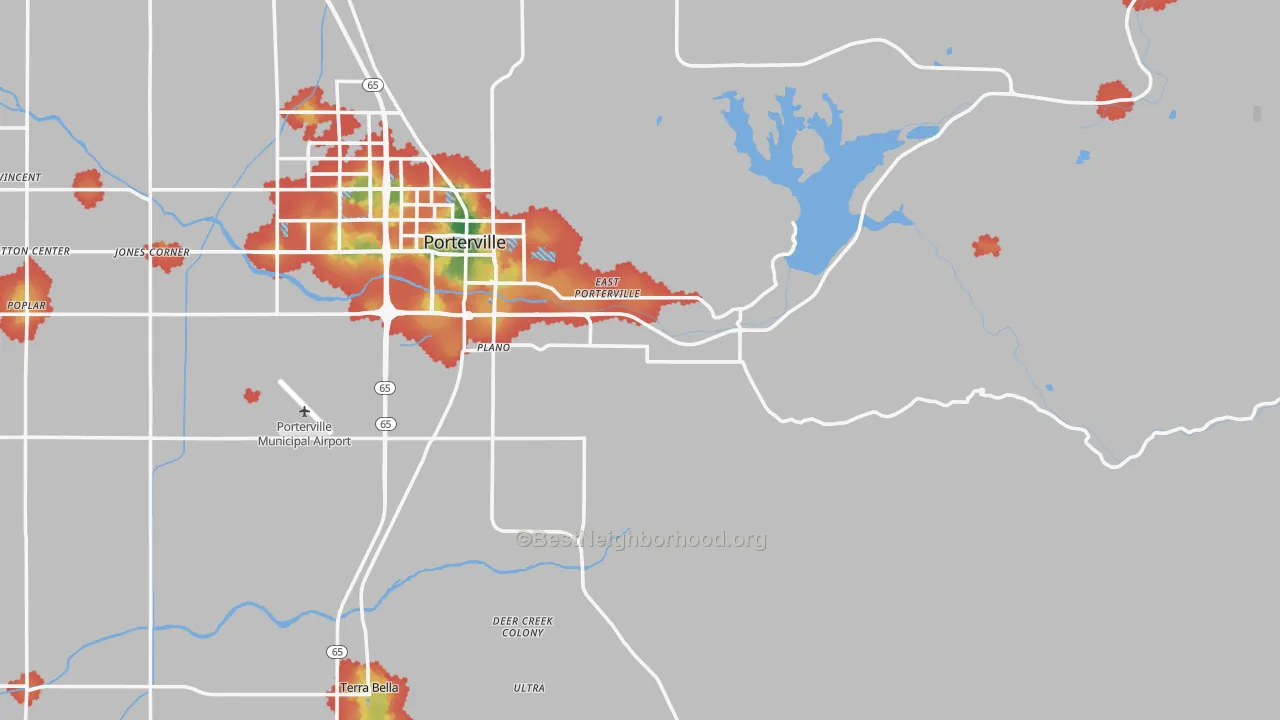 Walk Grade map of Woodville, CA, walkable areas in green and car-dependent areas in red
