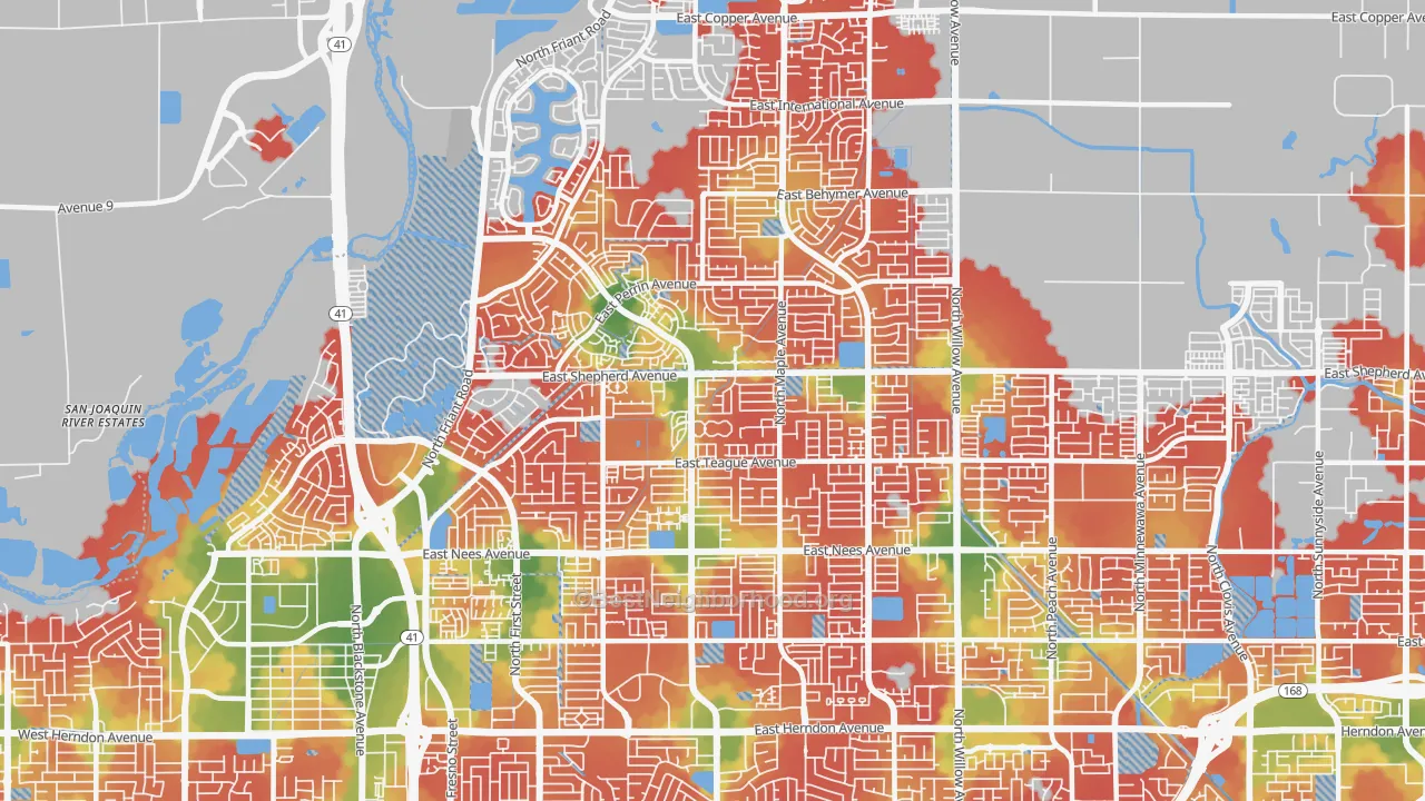 Walk Grade map of Woodward Park, Fresno, CA, walkable areas in green and car-dependent areas in red