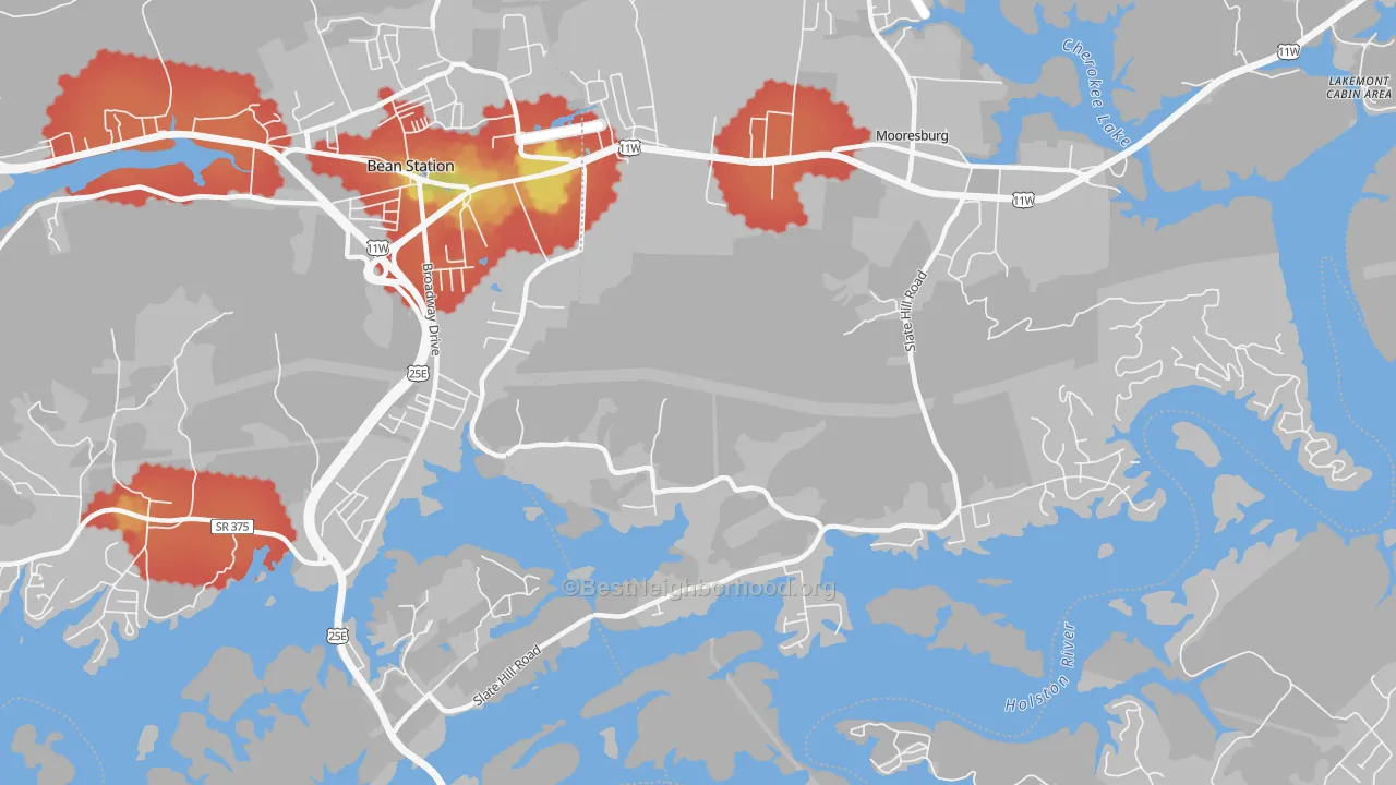 Walk Grade map of Wyatt Village, TN, walkable areas in green and car-dependent areas in red