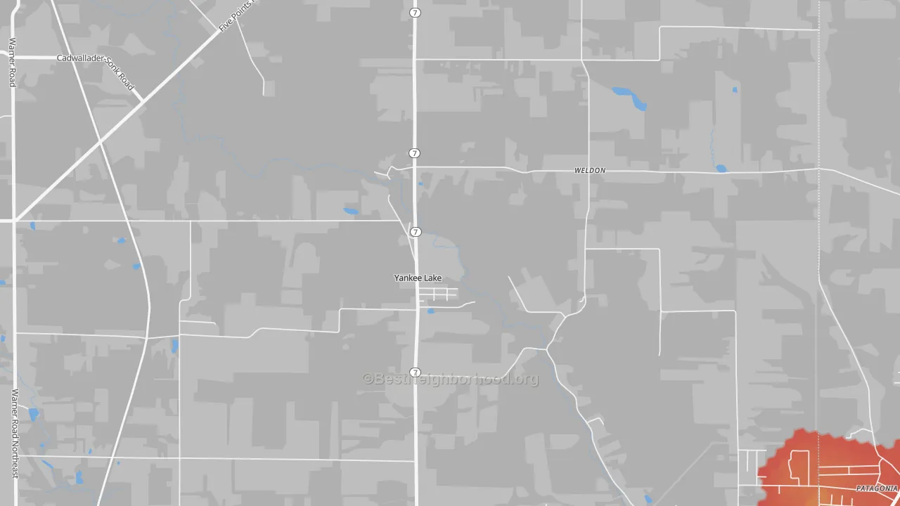 Walk Grade map of Yankee Lake, OH, walkable areas in green and car-dependent areas in red