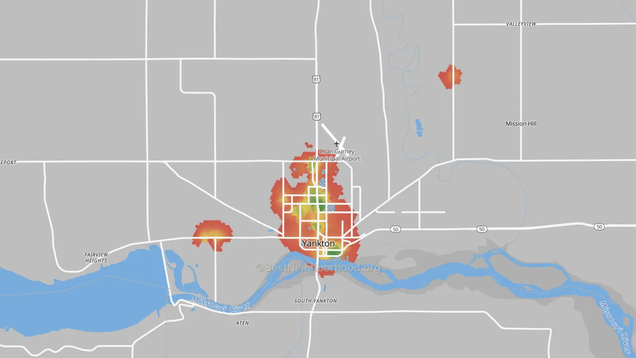 Walk Grade map of Yankton County, SD, walkable areas in green and car-dependent areas in red