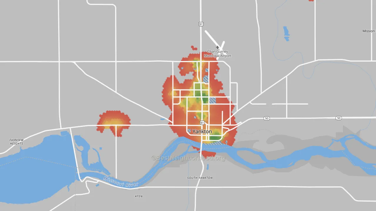 Walk Grade map of Yankton, SD, walkable areas in green and car-dependent areas in red