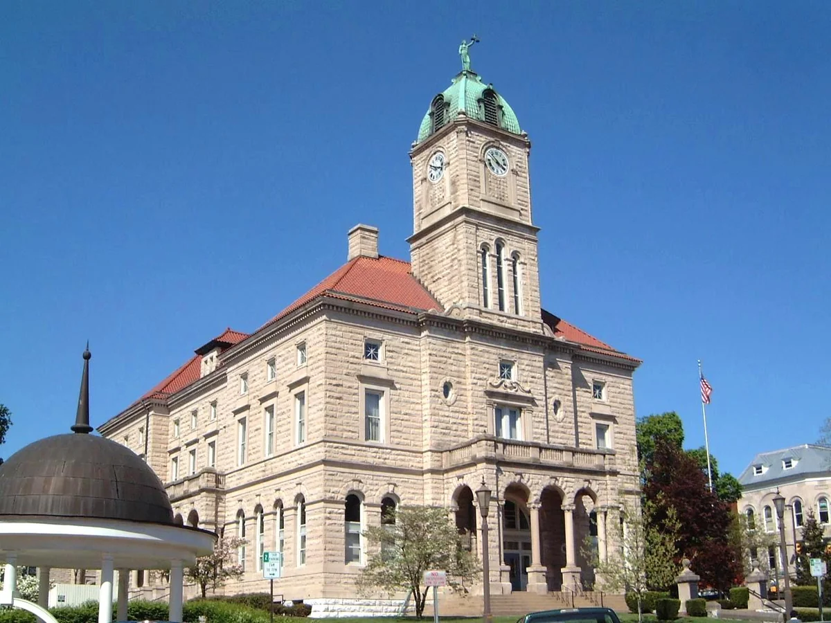 Rockingham County Courthouse in Court Square, Harrisonburg, Virginia