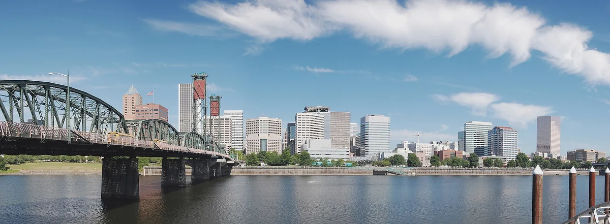 The skyline of Portland, Oregon looking west from the Hawthorne Bridge