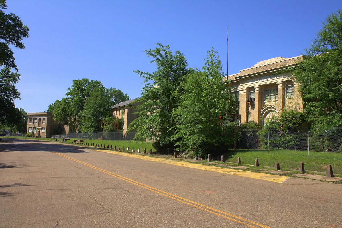 Texarkana Junior College and Texas High School