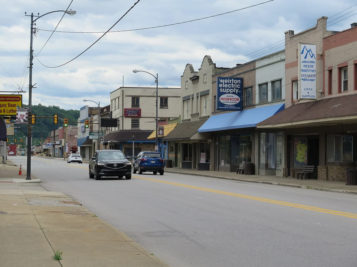 Looking south down Main Street in downtown Weirton, West Virginia